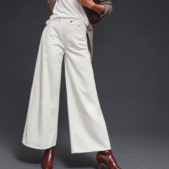 Levi's Denim - NWT Levi’s XL Flood High Rise Wide Leg Jean White 28x32